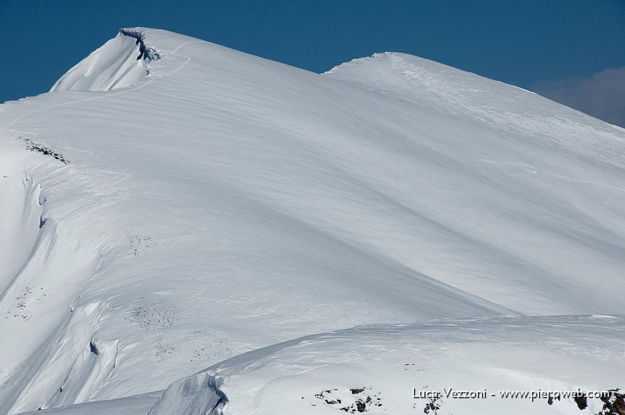 19-ARALALTA E BACIAMORTI SPLENDIDAMENTE INNEVATI.jpg